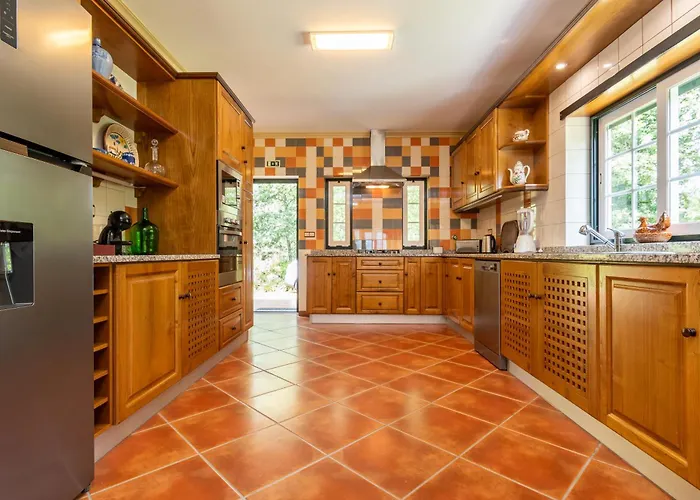 Tatil Evi River View House *